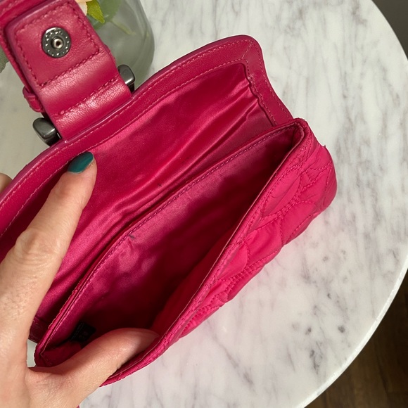 Coach Signature C Bright Pink Quilted Wristlet - Picture 7 of 7